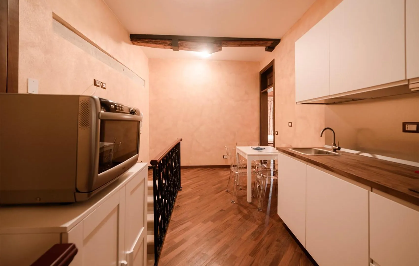 Apartament Rosso Veneziano